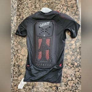 Leatt Airflex Stealth Body Tee